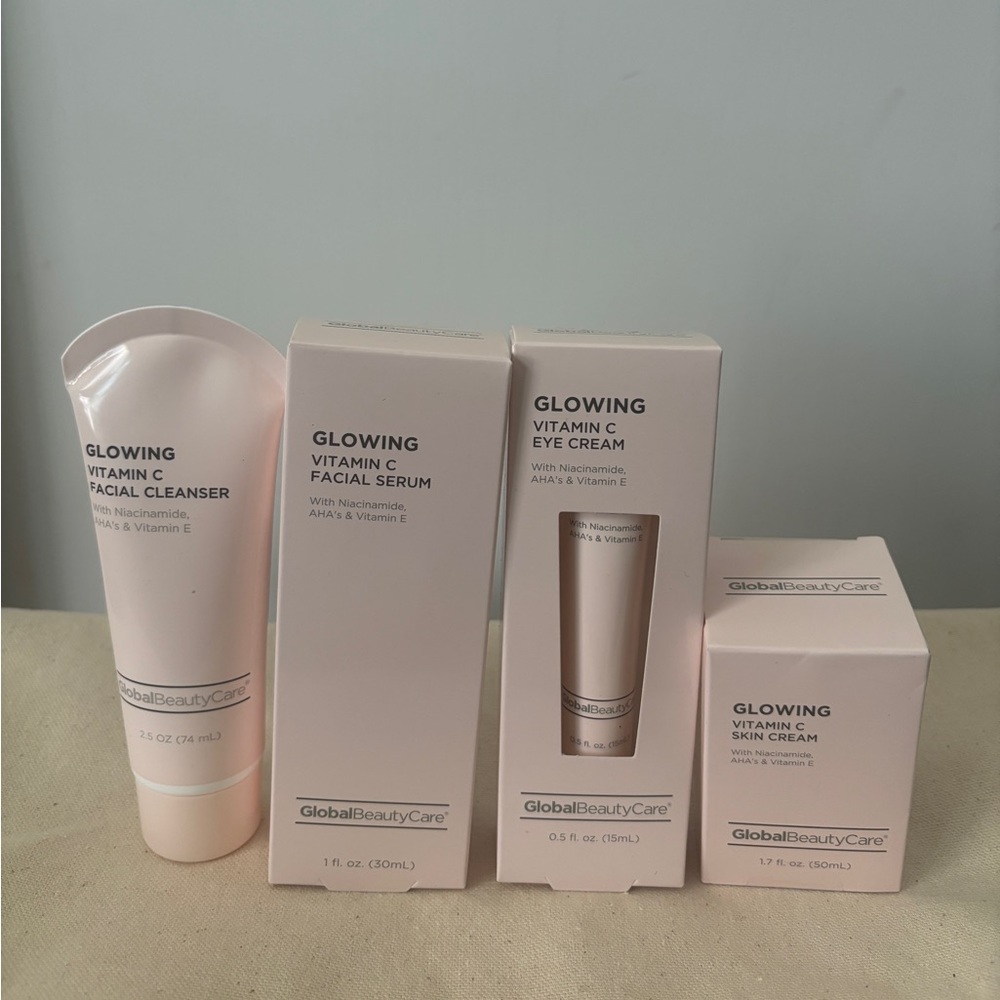 GlobalBeautyCare Glowing Vitamin C Cleanser & Serum Set — Pale Pink